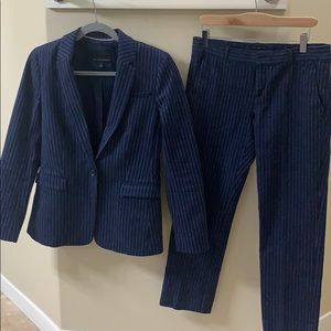 Banana Republic Pin Stripe Suit (Navy)